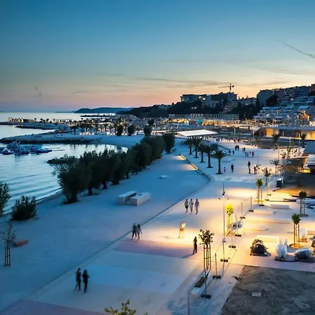 Daire Waterloo Split